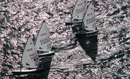 Giovani campioni al vento: partito a Vilamoura lo Youth Sailing World Championships 2025