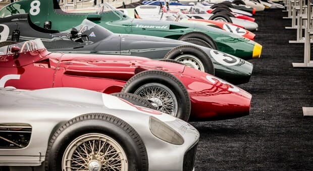  Monterey Car Week, il business delle vetture storiche: vendute auto da collezione per oltre 758 milioni di dollari 
