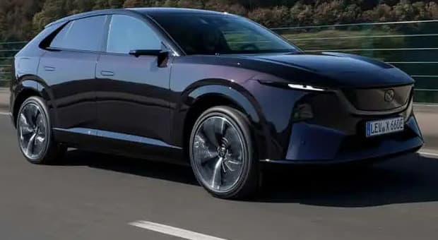  Mazda CX-6e: comfort e tecnologia per un nuovo modo di vivere l?elettrico 