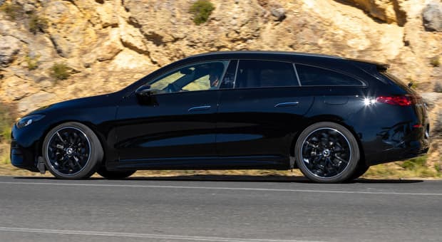  Mercedes, la CLA Shooting Brake ibrida è al top: autonomia record per spostamenti in totale comfort 