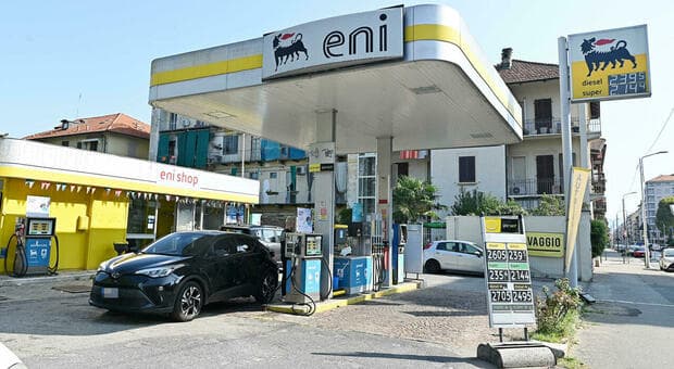  Eni, sconto fa scattare risparmi: 9,35 euro di media in meno per un pieno di diesel 