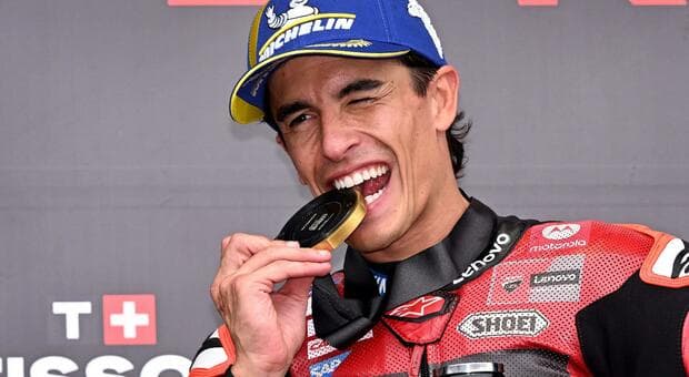  Marc Marquez vince la Sprint in Australia e va in testa nel Mondiale. Martin cade e si frattura 