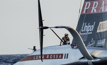 America's Cup: Luna Rossa in acqua con l'AC75