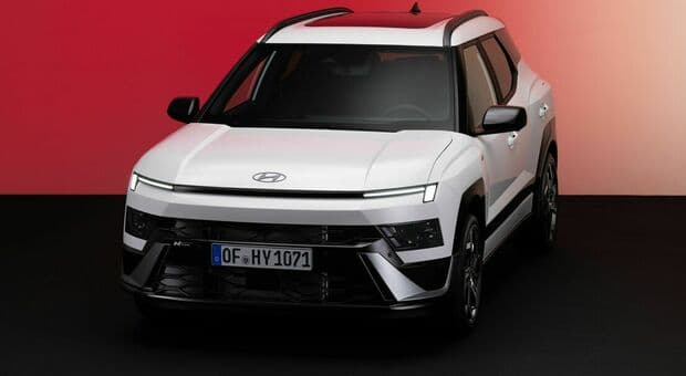  Hyundai rinnova Bayon, il Suv compatto sotto i riflettori di Parigi punta su tecnologia e comfort 