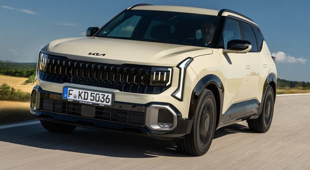 Kia, arriva Seltos: il Suv medio è full hybrid a trazione anteriore o integrale. Anche turbo benzina da 180 cv 