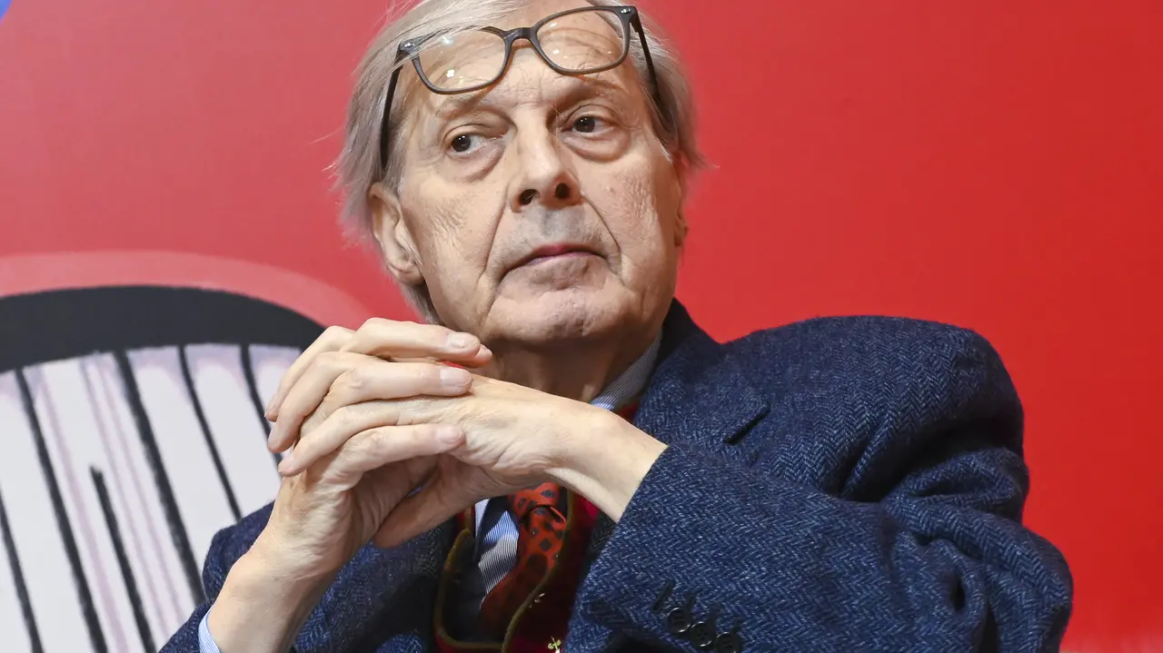 Vittorio Sgarbi ancora in terapia intensiva, la figlia Evelina: «L'ho trovato in condizioni di estrema sofferenza»