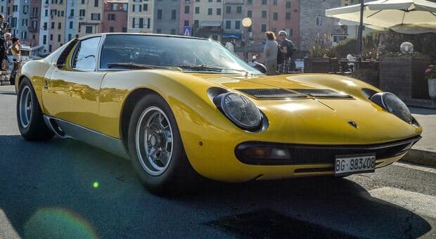  SV, da 55 anni esclusività e performance firmate Lamborghini. Dalla Miura SV alla Revuelto SV, l'evoluzione delle prestazioni 