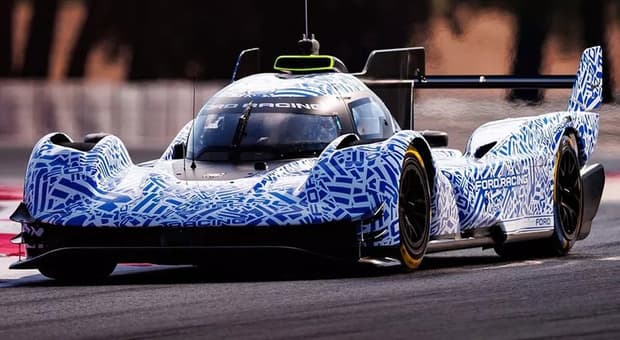  Ford, ecco la hypercar per riportare a Le Mans la sfida alla Ferrari con un V8 aspirato dal sound americano 