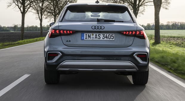  Audi abbassa la soglia d'ingresso: la nuova A3 "Design" punta sui clienti più giovani 