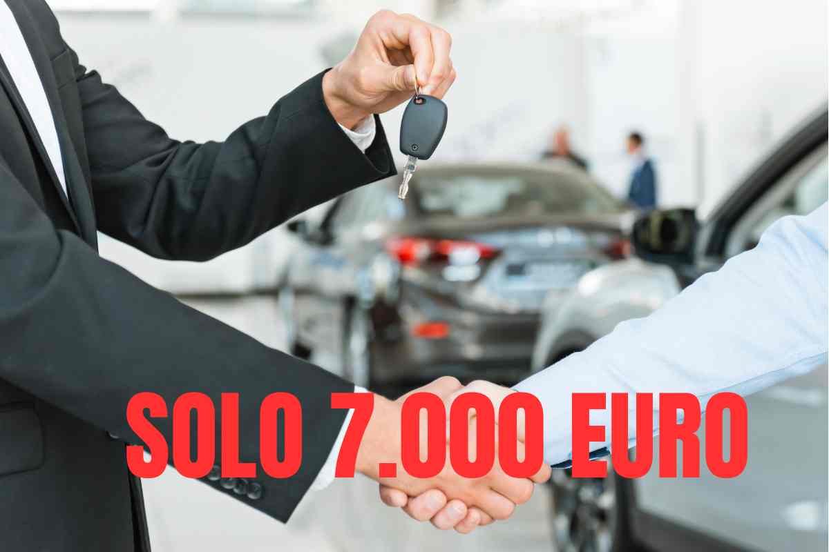 Costa poco più di 7000 euro e ci salite in sei: questa auto sta conquistando il mercato
