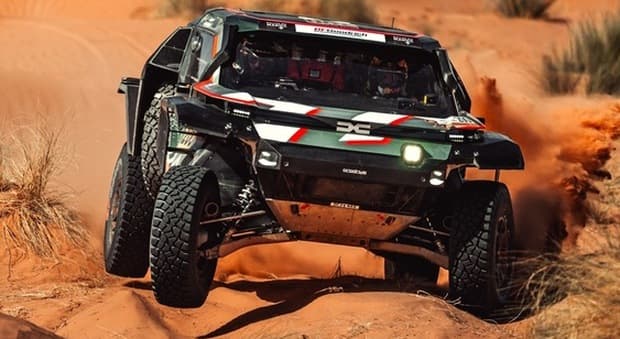  Dacia Sandriders, al Rally del Marocco è caccia al tris mondiale. È in testa alle classifiche costruttori e piloti 