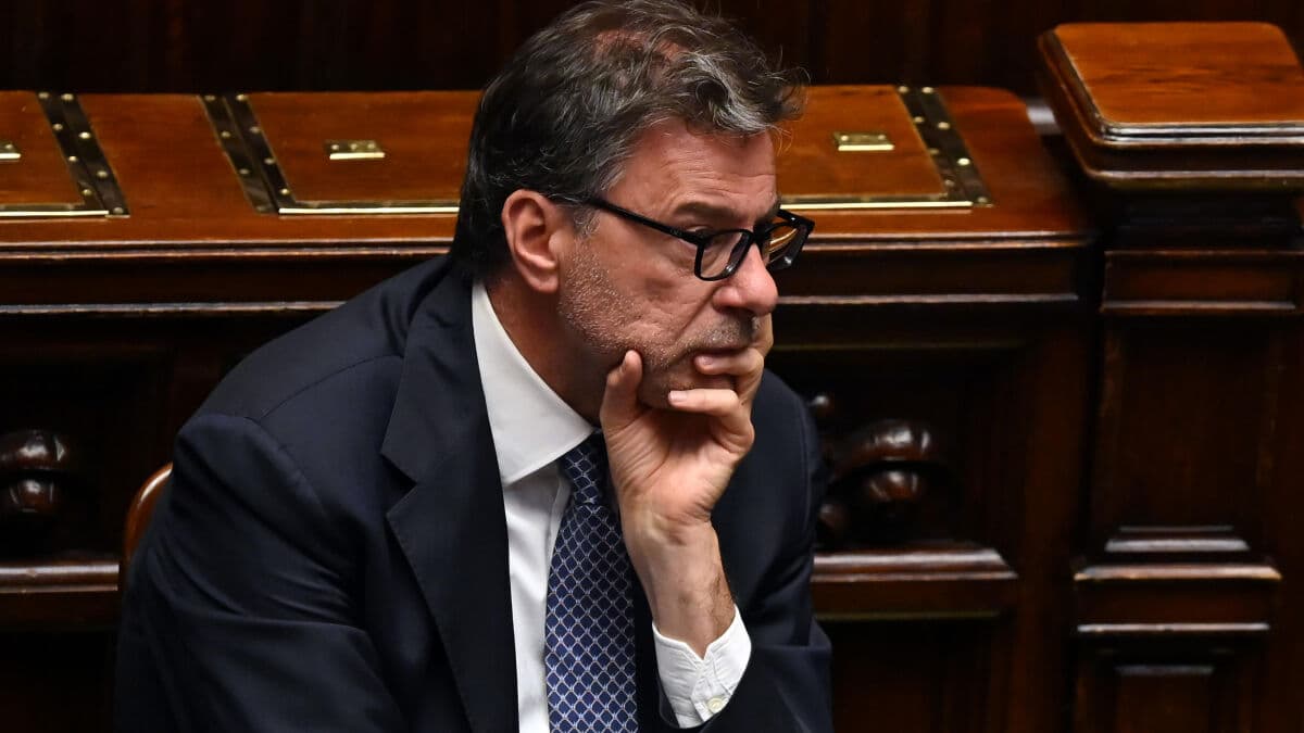 Proposte di Giorgetti: Ecobonus al 65%, flat tax e sostegno al ceto medio
