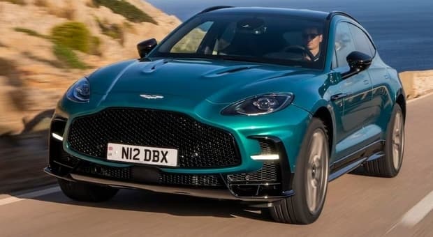  Aston Martin, un ?raggio di sole? per il rilancio: fatturato del 2° trimestre a + 62%. Aumentate anche le consegne 