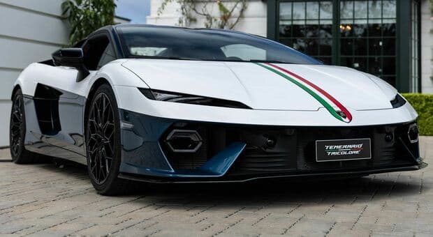  Lamborghini Temerario Tricolore, omaggio al design e all'artigianalità italiana. È stata svelata alla Monterey Car Week 
