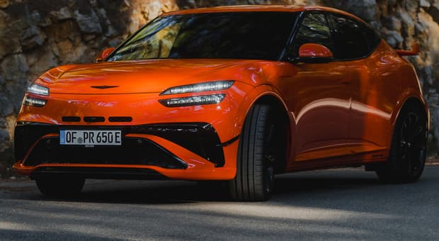  Genesis GV60 Magma: 650 cv pronti a scalpitare, quando l?elettrico diventa emozionante 