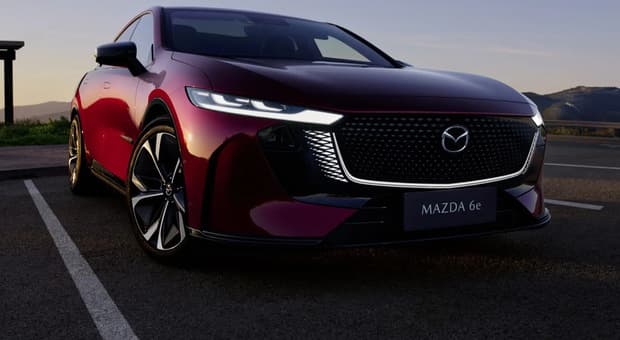 Mazda 6e 2027: più autonomia per l?ammiraglia elettrica giapponese 