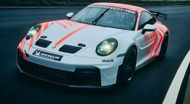  911 Challenge: dalla strada alla pista. La Porsche da gara più accessibile ha 515 cv e nasce dalla GT3 