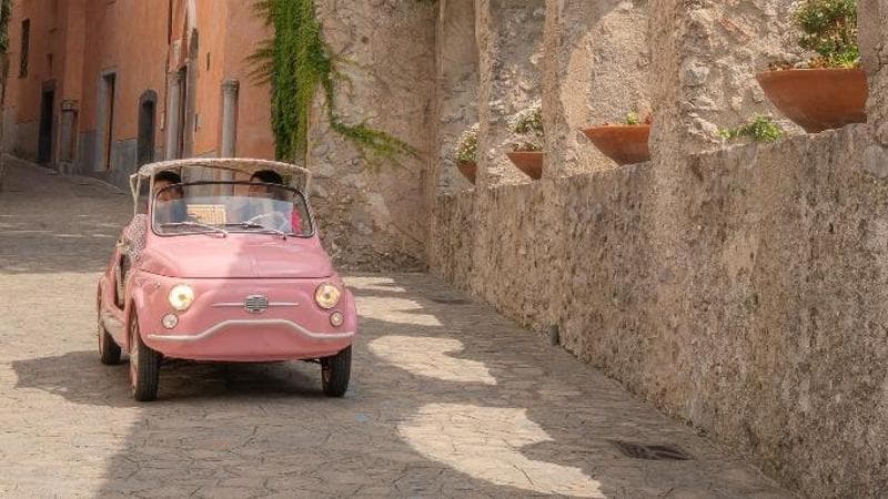 Febbre da spiaggina: tra esemplari d’epoca e retrofit elettrici non passano mai di moda. Le migliori