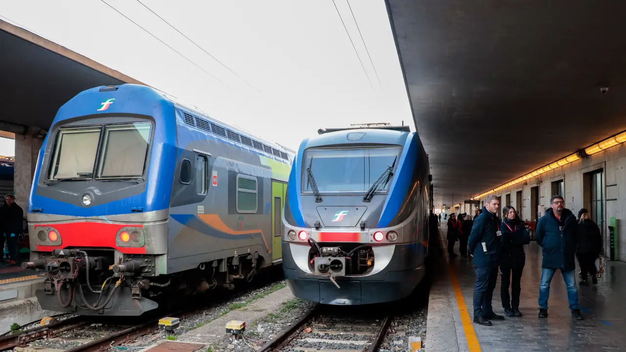 Sciopero generale del 30 ottobre 2026: proteste in Italia, trasporti, scuole e sanità a rischio